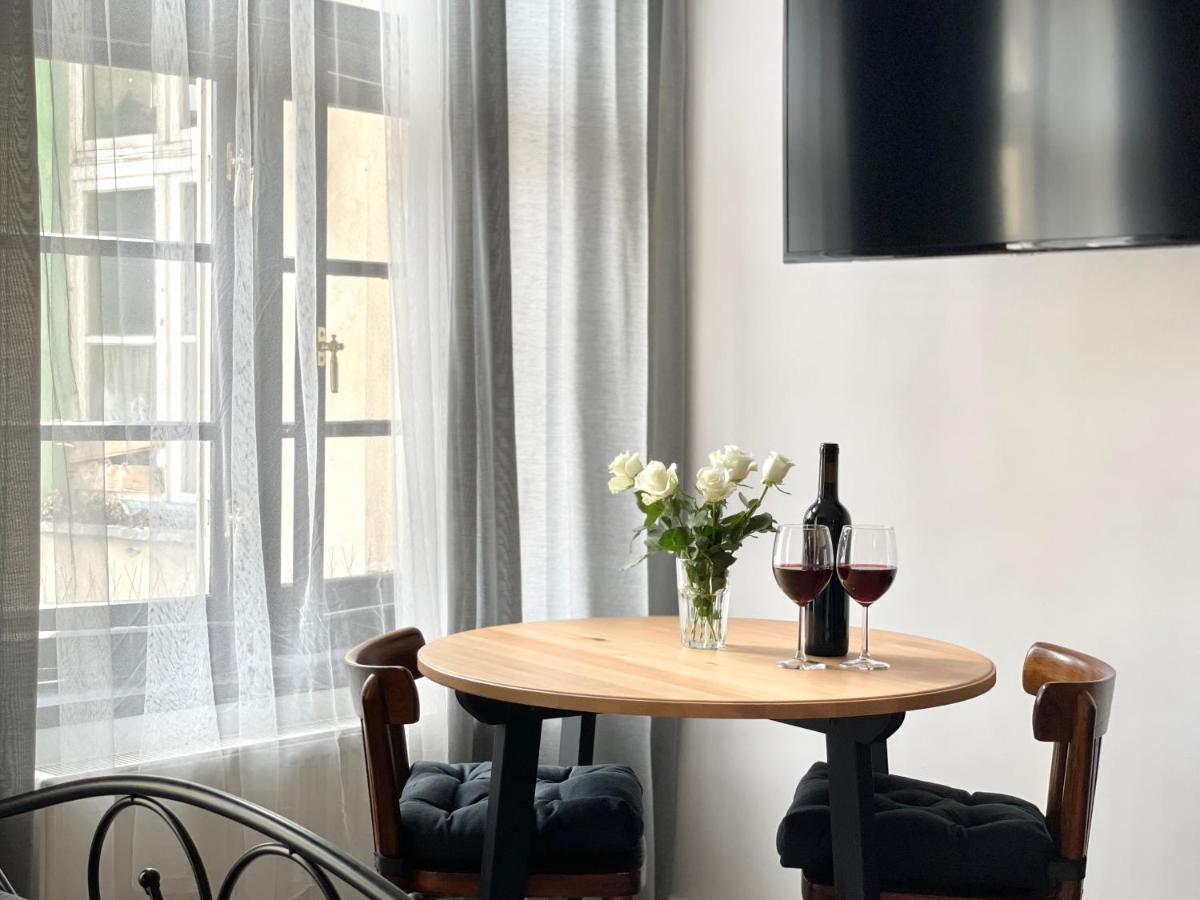 Copernicus Street Apartment - Broken Flowers And Twin Peaks Thorn Exterior foto