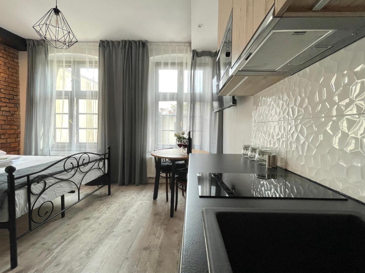 Copernicus Street Apartment - Broken Flowers And Twin Peaks Thorn Exterior foto