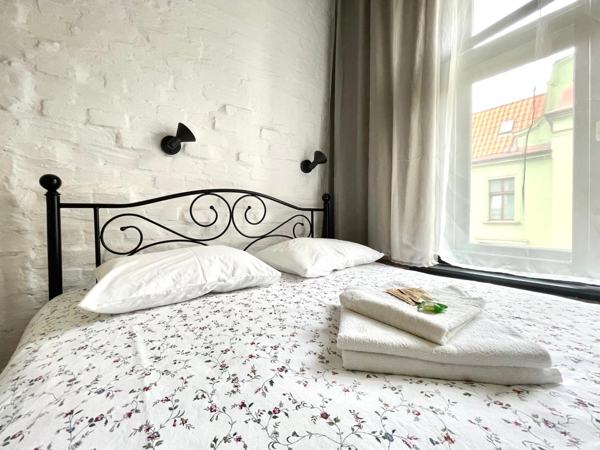 Copernicus Street Apartment - Broken Flowers And Twin Peaks Thorn Exterior foto